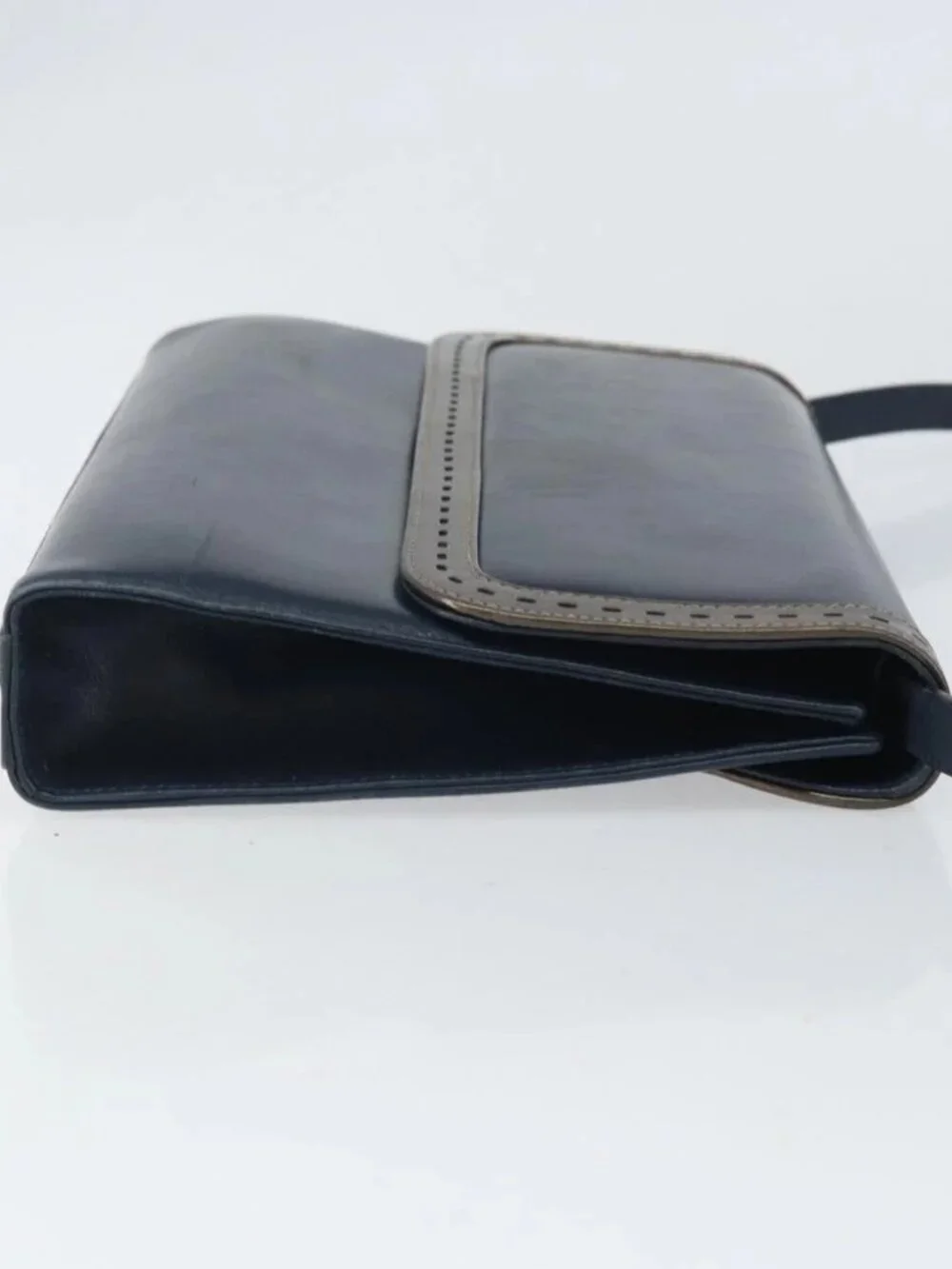 Salvatore Ferragamo Shoulder Bag Leather Navy Gold Auth 166744